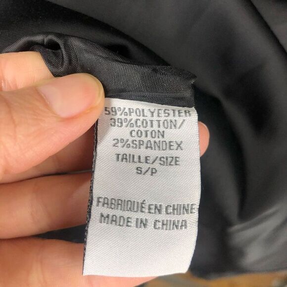 SUZY SHIER Satin Little Black Cocktail Dress Ruffle Arm Sz‎ S - Picture 4 of 6